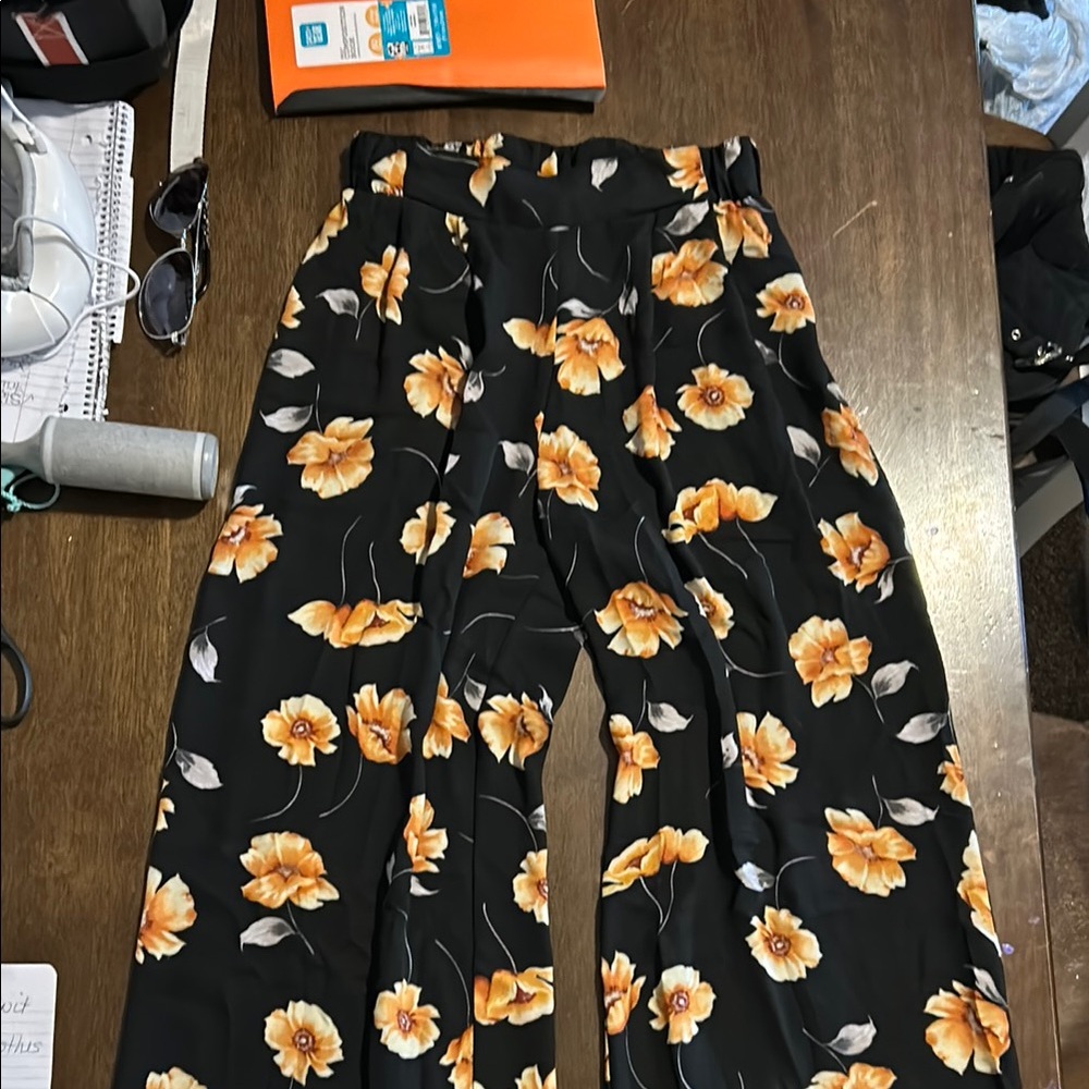 Floral Wide-Leg Pants